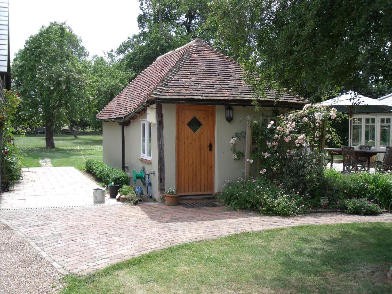 Wilderness B&B 3 Self Contained Rooms Nr Sissinghurst Headcorn Exterior foto